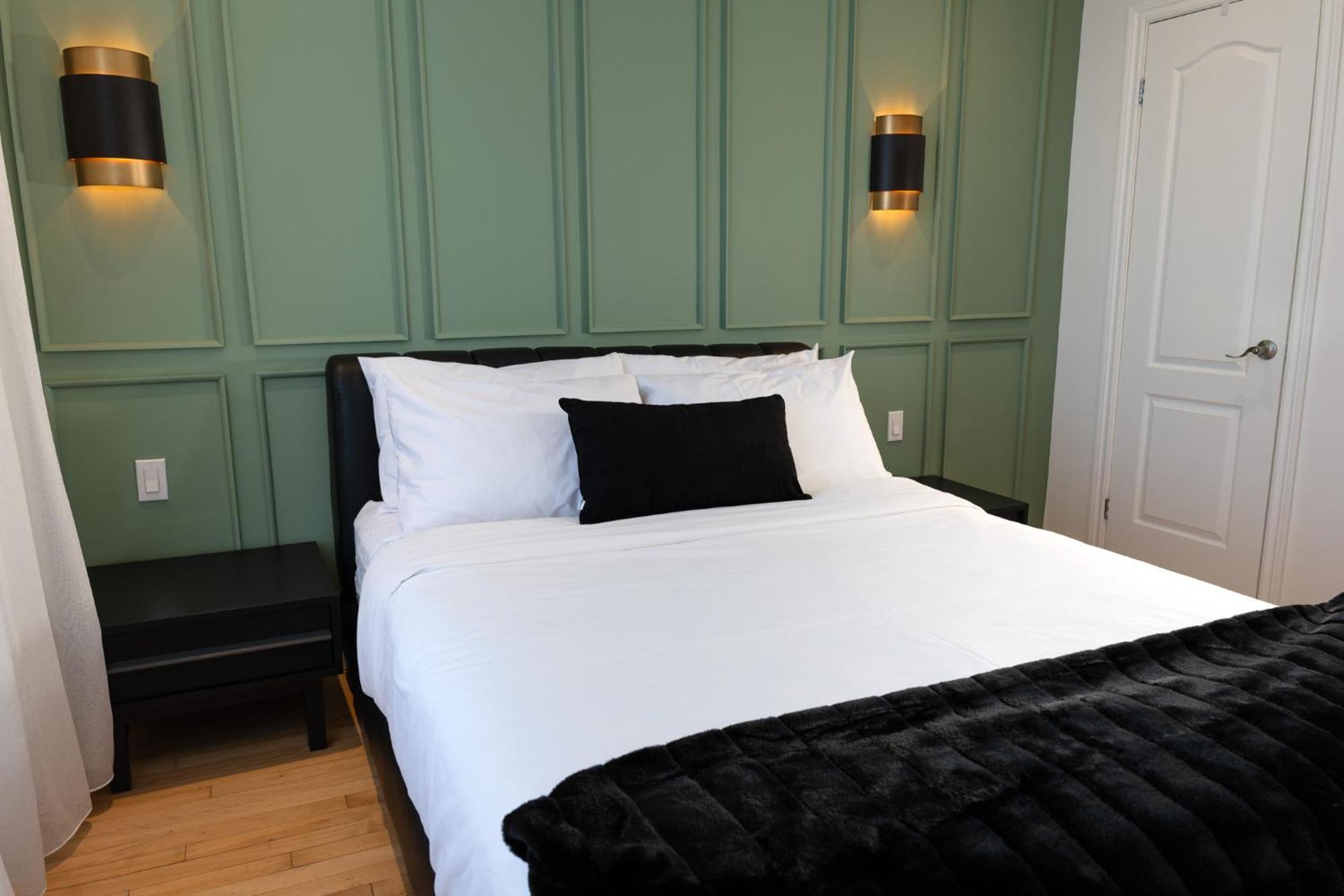 Appartement #11 - Upscale - Self Check In - Plateau - St-denis - Ac - Tv