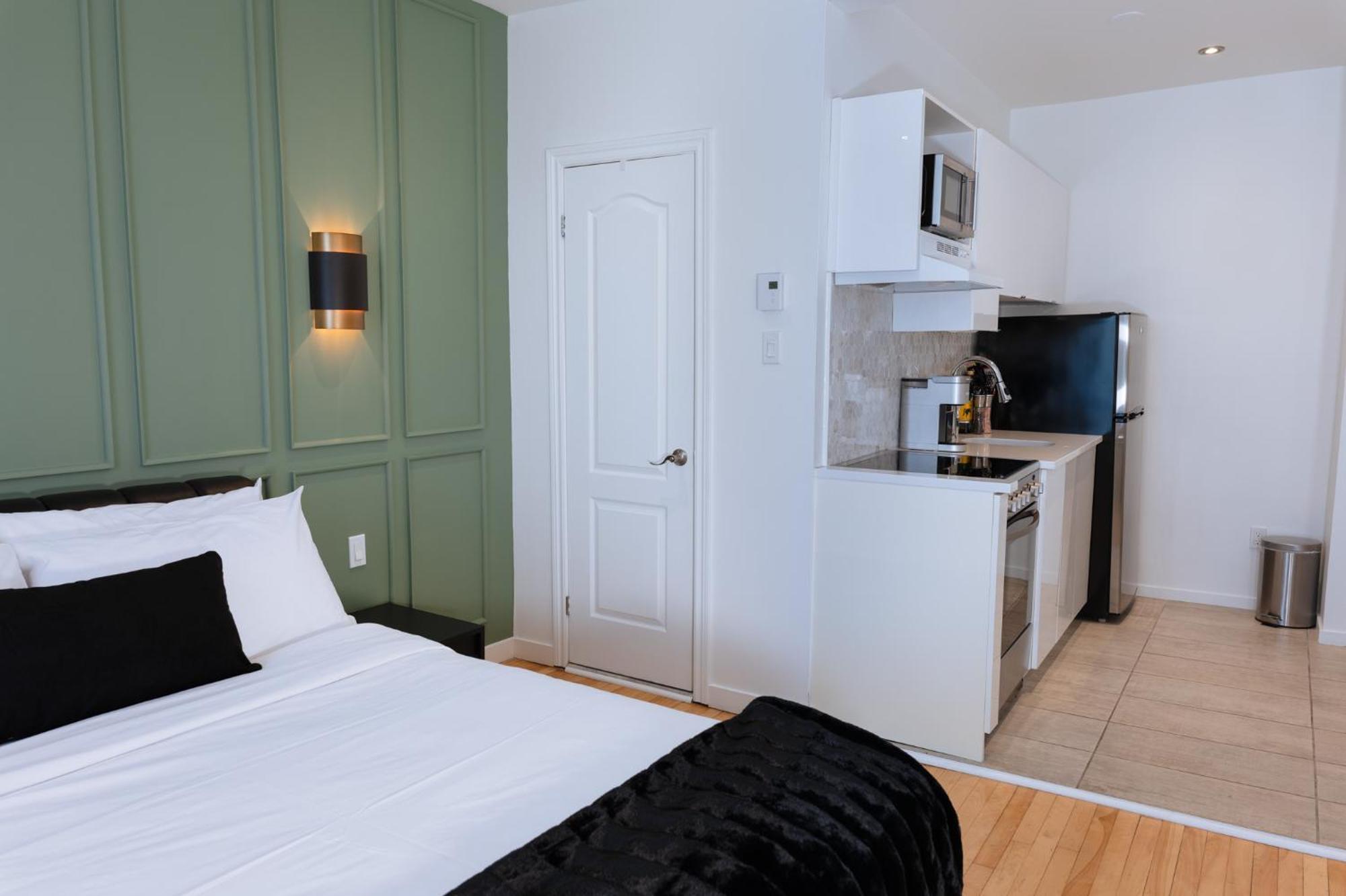 #11 - Upscale - Self Check In - Plateau - St-denis - Ac - Tv Appartement Montréal
